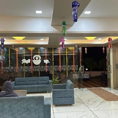 Swapnapurti Lodge, Akkalkot Akalkot Zewnętrze zdjęcie